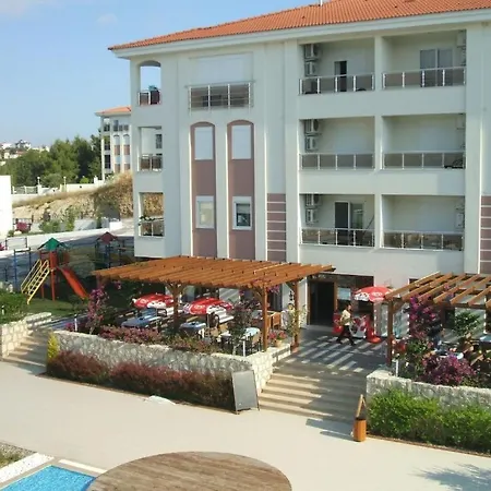Lovely 2-Bed Apartment In Side - Ilica